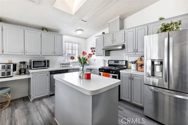 Detail Gallery Image 15 of 61 For 7717 Church #31,  Highland,  CA 92346 - 3 Beds | 2 Baths