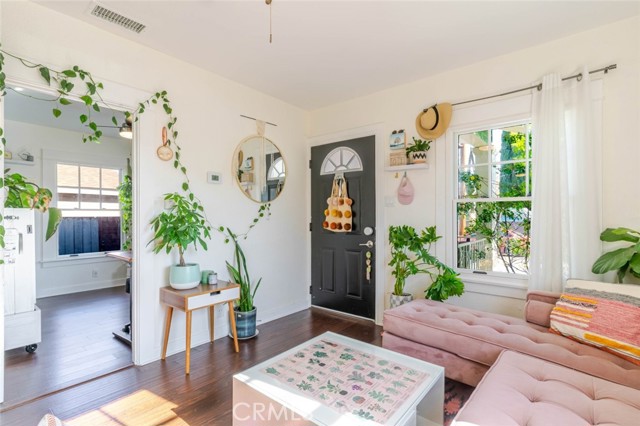 Detail Gallery Image 13 of 28 For 715 Nolden, Los Angeles,  CA 90042 - 2 Beds | 1 Baths