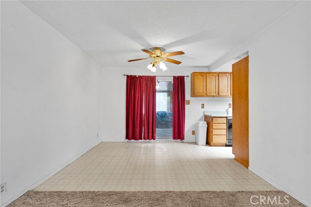 Detail Gallery Image 17 of 55 For 14775 Gayhead, Apple Valley,  CA 92307 - 3 Beds | 2 Baths