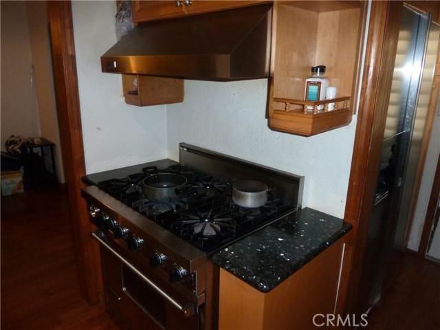 13384 Foothill Boulevard photo 7
