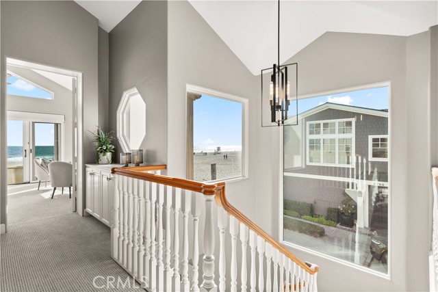 Detail Gallery Image 32 of 47 For 6610 W Oceanfront, Newport Beach,  CA 92663 - 3 Beds | 3/1 Baths