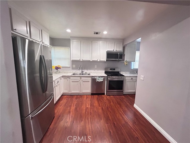 Detail Gallery Image 18 of 34 For 6217 Farmdale Ave, North Hollywood,  CA 91606 - 3 Beds | 2 Baths