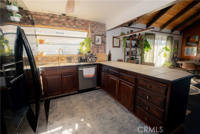 Detail Gallery Image 9 of 47 For 18279 Hidden Valley, Hidden Valley Lake,  CA 95467 - 3 Beds | 3 Baths