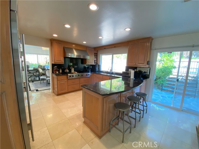 Detail Gallery Image 15 of 75 For 60 Upper Lake Rd, Thousand Oaks,  CA 91361 - 4 Beds | 4 Baths