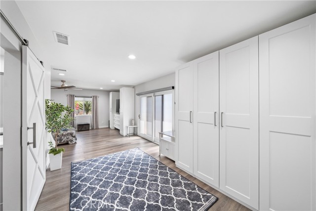 1031 E Andrews Drive, Long Beach CA: https://media.crmls.org/medias/6a9dd589-7912-4449-80e9-2d03f54194b3.jpg