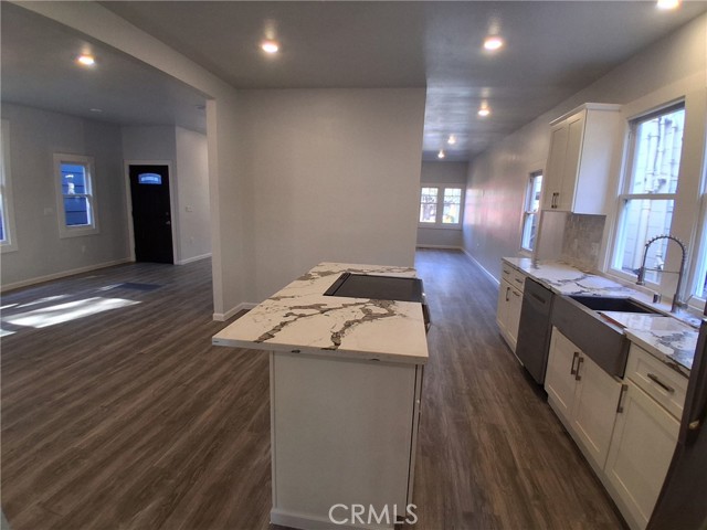 Detail Gallery Image 8 of 48 For 3520 Harrison St, Oakland,  CA 94611 - 2 Beds | 2/1 Baths