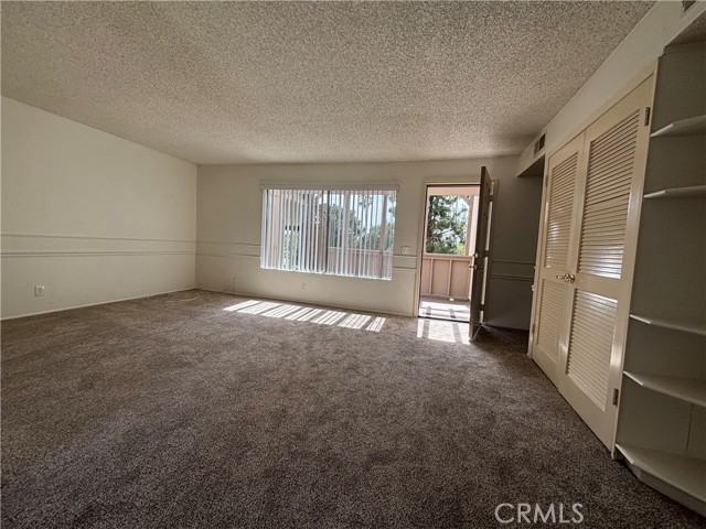 Detail Gallery Image 5 of 37 For 1350 Cabrillo Park Dr #F,  Santa Ana,  CA 92701 - 1 Beds | 1 Baths