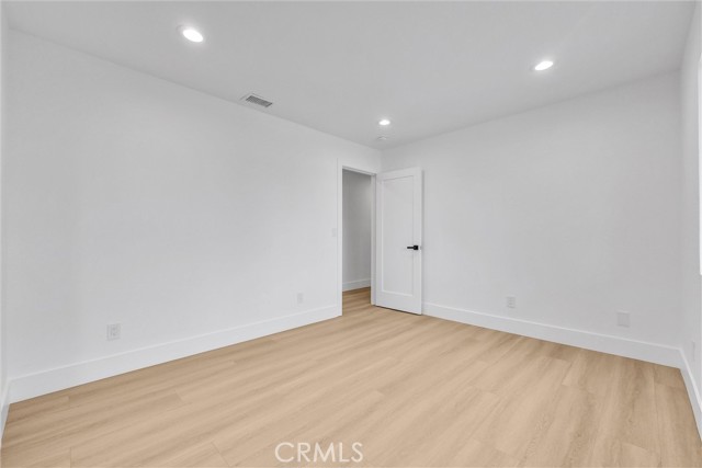 2975 Riverside Drive, Chino CA: https://media.crmls.org/medias/6a9e6532-08c6-4459-bc0b-192367979f76.jpg
