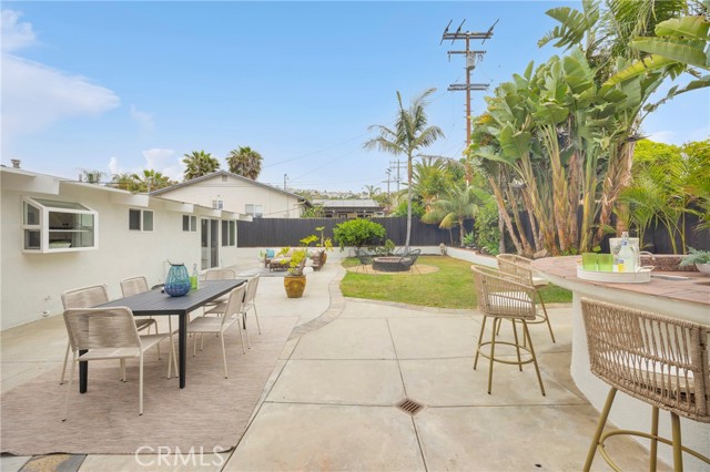9 W Avenida Cornelio, San Clemente CA: https://media.crmls.org/medias/6a9e95c7-1083-4922-8601-5a3503b5a149.jpg