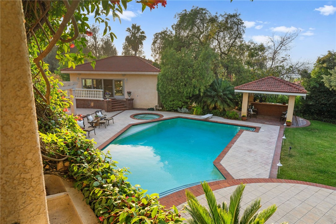 Detail Gallery Image 37 of 75 For 242 S Peralta Hills Dr, Anaheim Hills,  CA 92807 - 8 Beds | 6/1 Baths