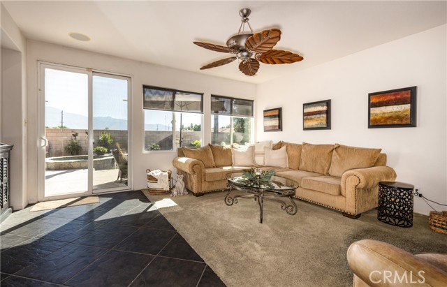 1899 Fitzgerald Avenue, San Jacinto CA: https://media.crmls.org/medias/6a9ed213-fbc2-4d07-86ed-86050a5ea65e.jpg