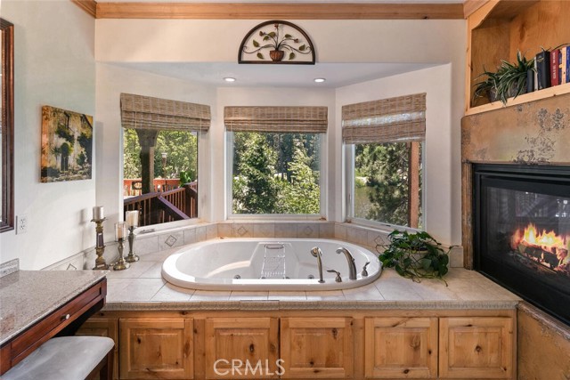 Detail Gallery Image 17 of 42 For 781 Brentwood Dr, Lake Arrowhead,  CA 92352 - 5 Beds | 3/1 Baths