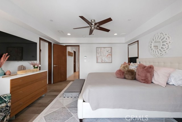 428 21st Place, Manhattan Beach, California 90266, 3 Bedrooms Bedrooms, ,2 BathroomsBathrooms,Residential,Sold,21st,SB23125584