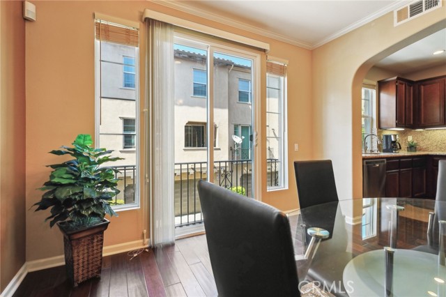 Detail Gallery Image 8 of 48 For 4437 Owens St #104,  Corona,  CA 92883 - 2 Beds | 2/1 Baths