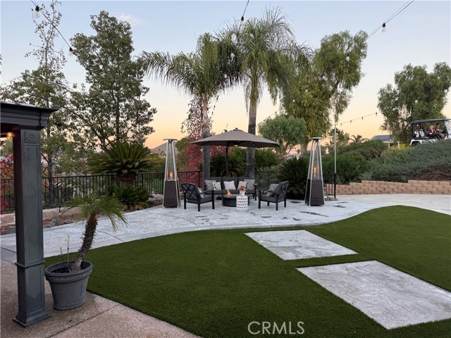 30610 Early Round Drive, Canyon Lake CA: https://media.crmls.org/medias/6aa04c7f-0b1c-45d5-b784-d63ba00228cf.jpg