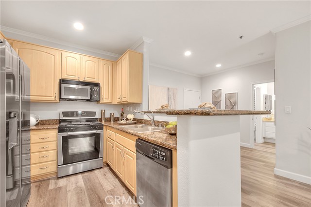 Detail Gallery Image 8 of 51 For 300 N El Molino Ave #118,  Pasadena,  CA 91101 - 2 Beds | 2 Baths