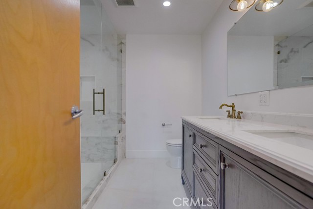 35 Raymond N, Pasadena CA: https://media.crmls.org/medias/6aa193f5-971c-4ca3-bf48-38d21be8a552.jpg