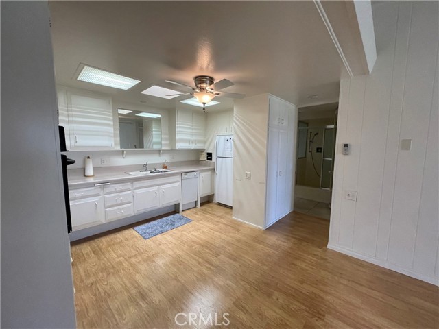 Detail Gallery Image 5 of 19 For 13160 Nassau 211h,  Seal Beach,  CA 90740 - 2 Beds | 1 Baths