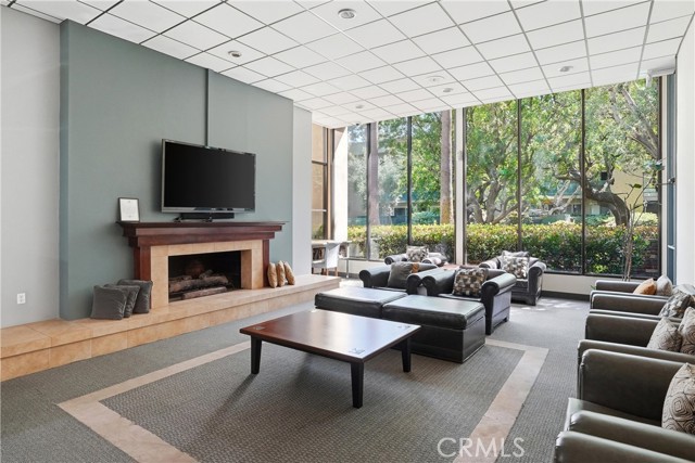 Detail Gallery Image 20 of 27 For 576 N Bellflower #310,  Long Beach,  CA 90814 - 2 Beds | 2 Baths