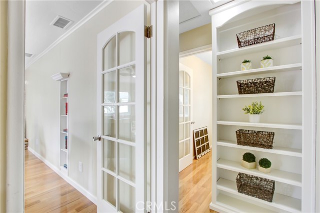 927 Alta Loma Drive, Corona CA: https://media.crmls.org/medias/6aa7a194-3dad-4fd5-b7d7-b0f5192822ca.jpg