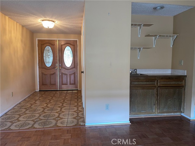 Detail Gallery Image 5 of 20 For 1371 Pepper Tree Dr, Hemet,  CA 92545 - 3 Beds | 2 Baths