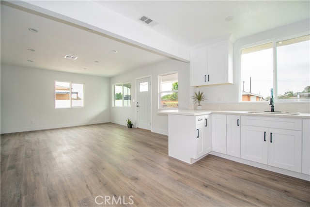14723 Walters Street, Eastvale CA: https://media.crmls.org/medias/6aa9ab61-7413-45ee-a6e9-2eb033893d34.jpg