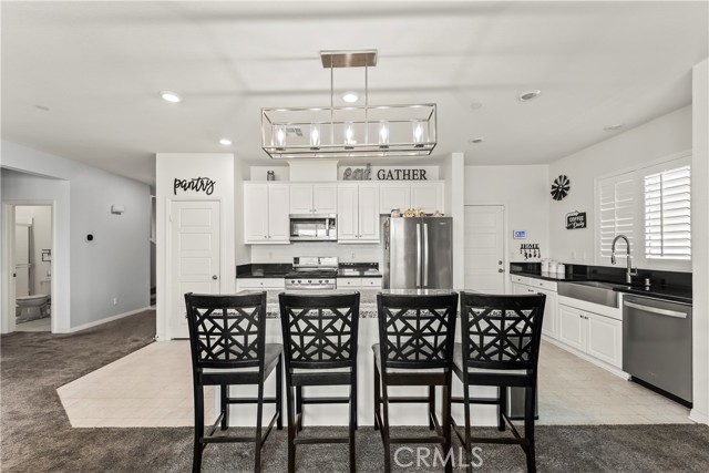 Detail Gallery Image 7 of 33 For 2443 Wild Oak Ct, Perris,  CA 92570 - 3 Beds | 2/1 Baths