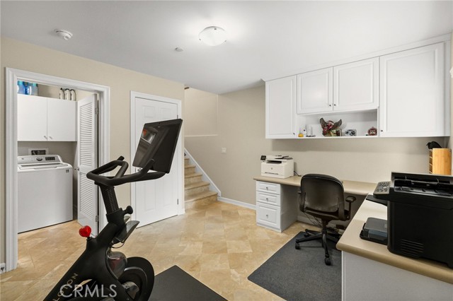710 11th Street, Hermosa Beach CA: https://media.crmls.org/medias/6aaa501d-0274-4b06-9ad4-3a4f8a86d381.jpg