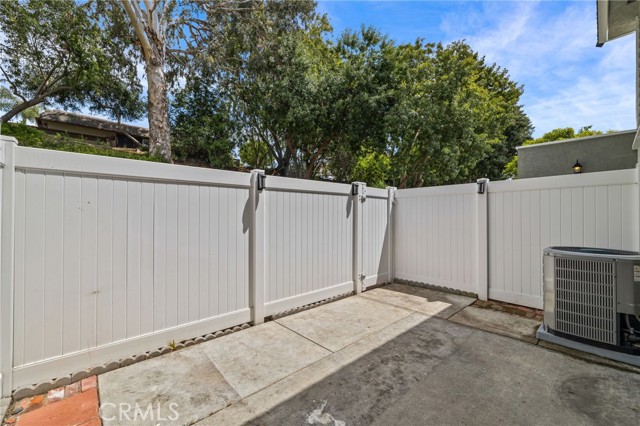 23006 Via Cereza, Mission Viejo CA: https://media.crmls.org/medias/6aaa5bca-2462-41c3-88b9-dab124bacab8.jpg
