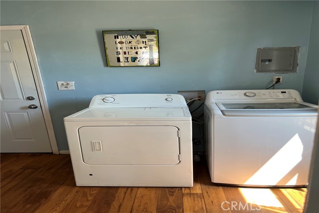 Detail Gallery Image 14 of 20 For 216 Bedford Way, Bakersfield,  CA 93308 - 3 Beds | 1 Baths