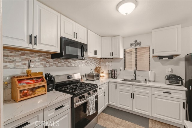 Detail Gallery Image 2 of 21 For 1223 W 68th, Los Angeles,  CA 90044 - 3 Beds | 1 Baths