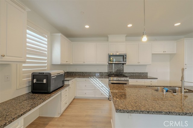 Detail Gallery Image 14 of 33 For 3250 E Yountville Dr #6,  Ontario,  CA 91761 - 3 Beds | 2/1 Baths
