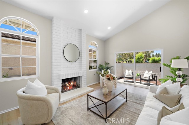 16 Bluejay, Irvine CA: https://media.crmls.org/medias/6aac026b-a254-40a2-a635-0ab0da7f699b.jpg