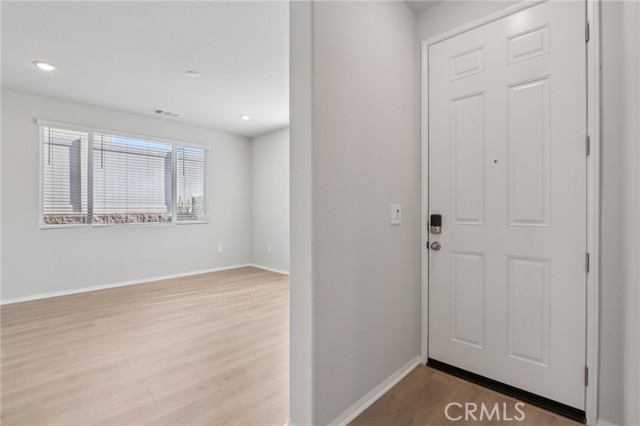 1110 Tropic Court, Redlands CA: https://media.crmls.org/medias/6aac106a-7953-4011-b7d4-7ed37c2cf176.jpg