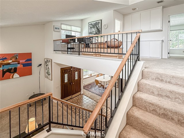 Detail Gallery Image 20 of 48 For 5021 Ambridge Dr, Calabasas,  CA 91301 - 4 Beds | 3 Baths