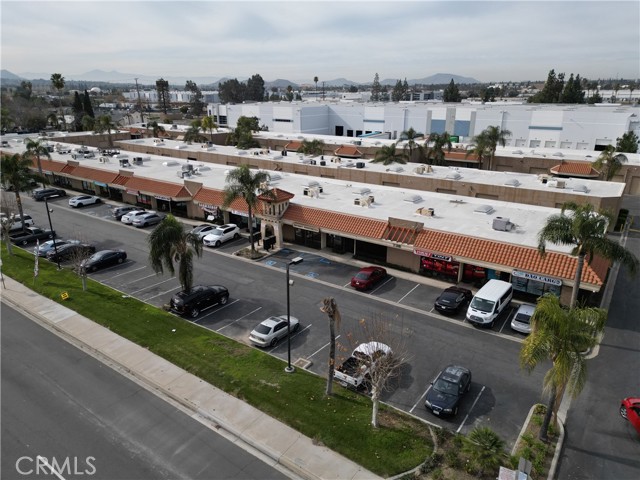 738 S Waterman Avenue, San Bernardino, California 92408, ,Commercial Lease,For Rent,738 S Waterman Avenue,CRCV24032683