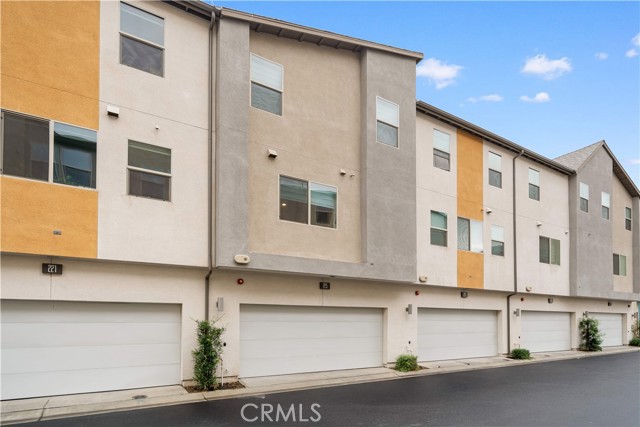 Detail Gallery Image 5 of 43 For 225 Scratch Rd, Covina,  CA 91722 - 3 Beds | 3/1 Baths