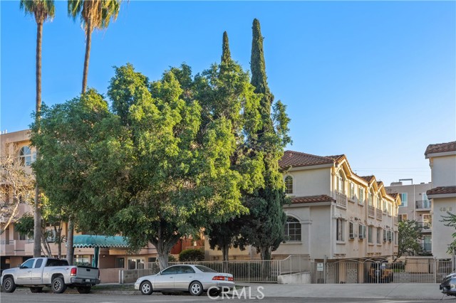 Detail Gallery Image 38 of 39 For 4838 Elmwood #7,  Los Angeles,  CA 90004 - 3 Beds | 3 Baths