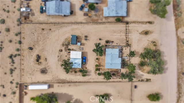10378 Willow Wells Avenue, Lucerne Valley CA: https://media.crmls.org/medias/6aadfcd2-c82a-46be-b655-8264752d7e02.jpg