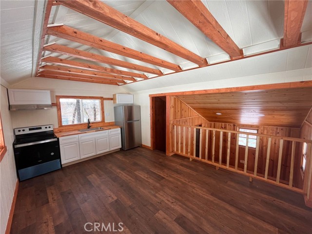 Detail Gallery Image 13 of 28 For 875 Virginia Ct, Lake Arrowhead,  CA 92352 - 1 Beds | 1 Baths