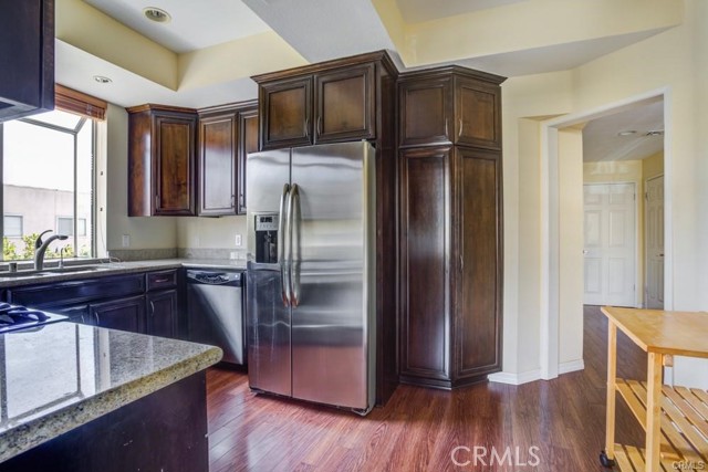 Detail Gallery Image 18 of 35 For 1601 Hilts Ave #3,  Los Angeles,  CA 90024 - 2 Beds | 2/1 Baths