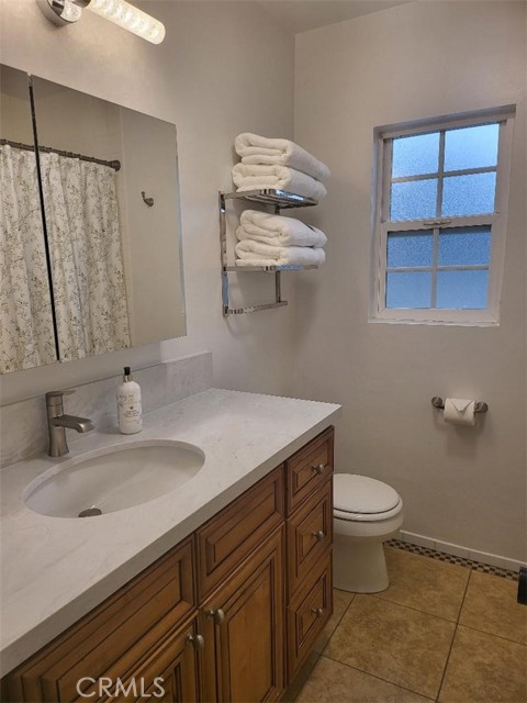 Detail Gallery Image 15 of 19 For 7951 Devenir Ave, Downey,  CA 90242 - 3 Beds | 2 Baths