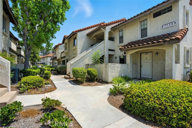 26212 La Real, Mission Viejo CA: https://media.crmls.org/medias/6ab006ee-c6f6-4d6d-bcd2-8a591c5ac145.jpg