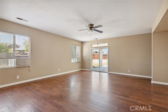 Detail Gallery Image 8 of 33 For 1531 Dome Ave, Madera,  CA 93638 - 4 Beds | 2 Baths