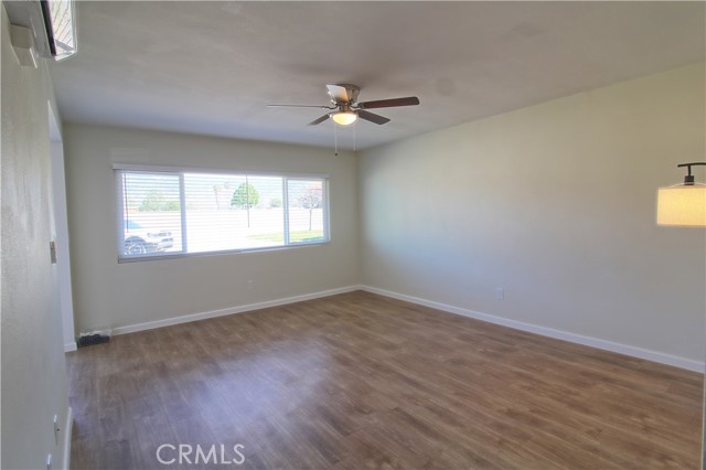 Detail Gallery Image 5 of 13 For 7685 Sterling, San Bernardino,  CA 92410 - 2 Beds | 1 Baths