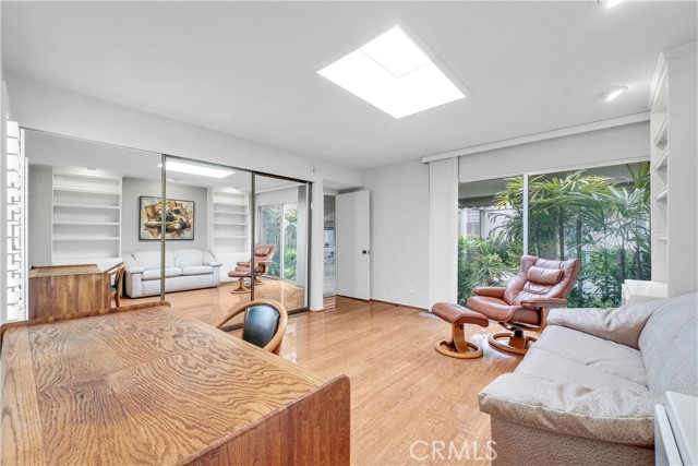 537 Dunnegan Place, Laguna Beach CA: https://media.crmls.org/medias/6ab0d6df-f272-42ee-8dea-1df70788a86e.jpg