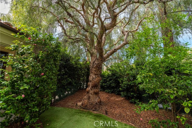 Detail Gallery Image 28 of 52 For 880 11th, Manhattan Beach,  CA 90266 - 5 Beds | 5 Baths