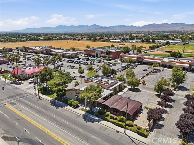  Commercial for Sale in Palmdale, California
