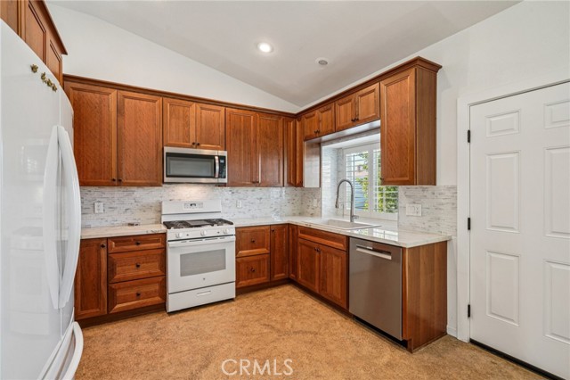 Detail Gallery Image 12 of 31 For 31607 via Ventana, Thousand Palms,  CA 92276 - 3 Beds | 2 Baths