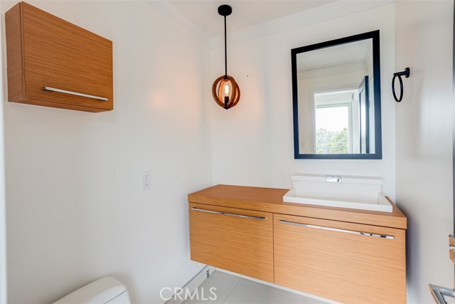 11354 Sunshine Terrace, Studio City CA: https://media.crmls.org/medias/6ab6641a-f429-4349-9aab-3106904dd474.jpg